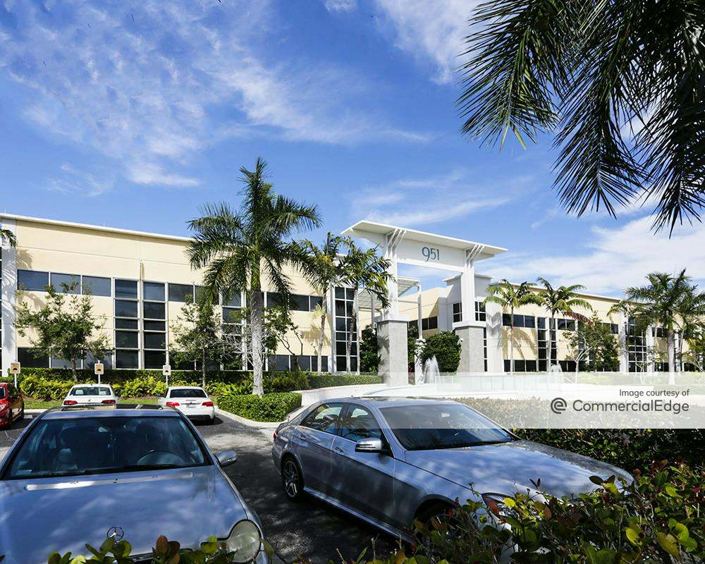 951 Yamato 951 Yamato Road, Boca Raton, FL Office Space